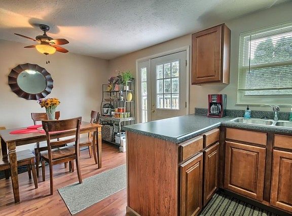 4th image of 2969 Grandwoods Cir