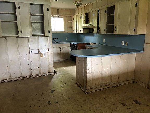 5th image of 2334 Jacksonville Dr