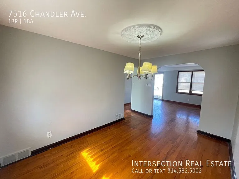 7516 Chandler Ave — Photo 6