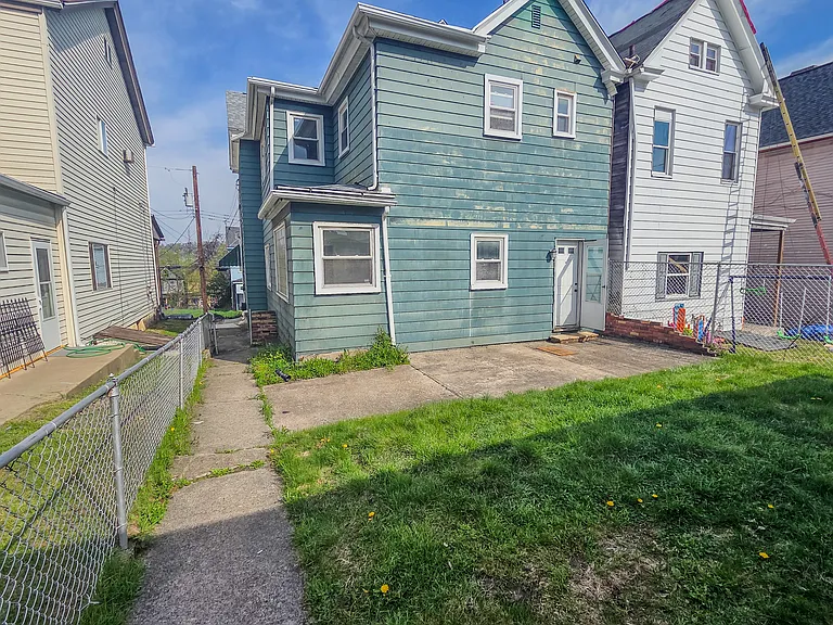 346 E 12th Ave #1 — Photo 4