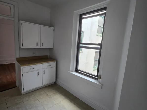 33 Bank Street image 4 of 10