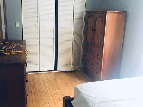 3rd image of 2820 N Sacramento Ave #225BD