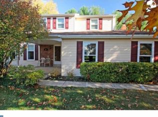 40 Dogwood Dr, Phoenixville, PA 19460