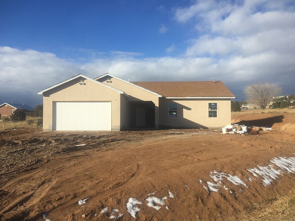 28 Meadow Hills Exterior Color Coat