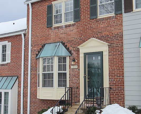4th image of 4869 Chevy Chase Dr #162