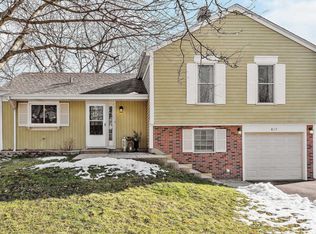 817 Grant St, Bartlett, IL