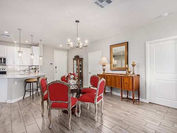 4th image of 2511 W Queen Creek Rd Unit 318