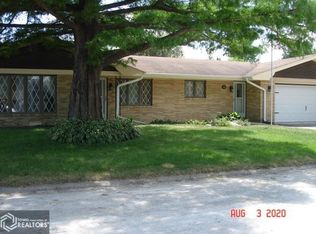 2164 Forrest Ave, Oskaloosa, IA
