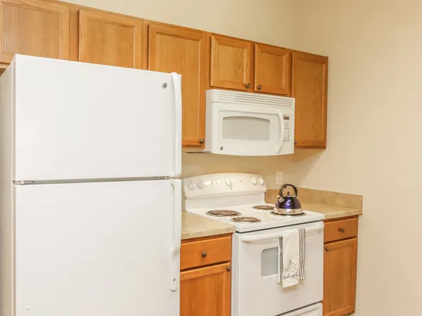 Woodlawn Ranch Apartments