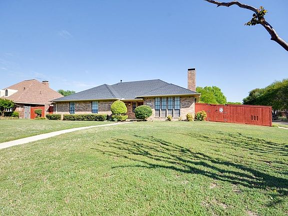 3rd image of 1409 Braeburn Dr