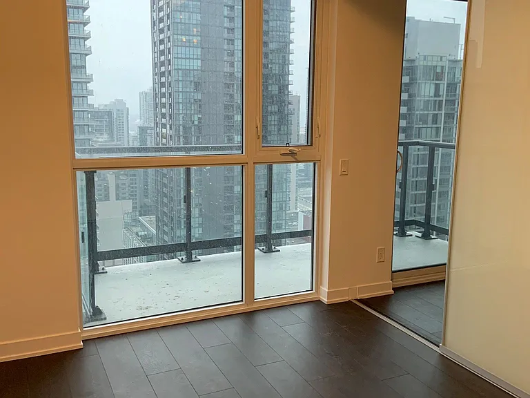 87 Peter St #3301 — Photo 4