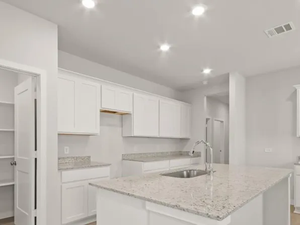 3915 Flora Field Dr, Brookshire, TX 77423