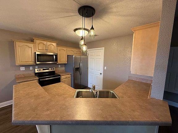 4th image of 8132 8th St