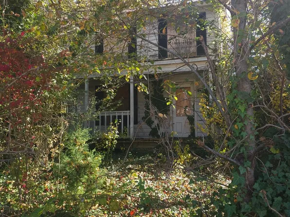 134 Warwick St, Madison Heights, VA 24572