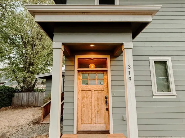 319 E Jefferson St, Bingen, WA 98605