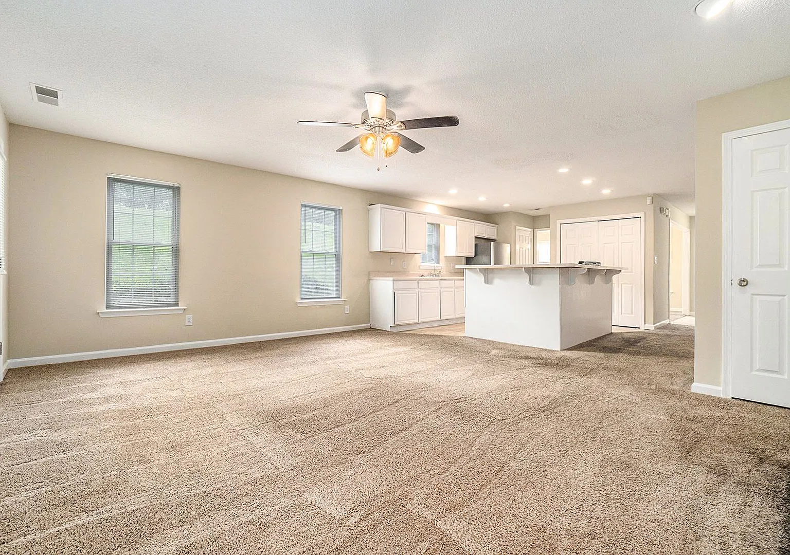 3 bedroom, 2.5 bath in Ellenwood — Photo 4