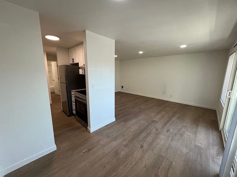 Charles XX Apartments — Photo 10