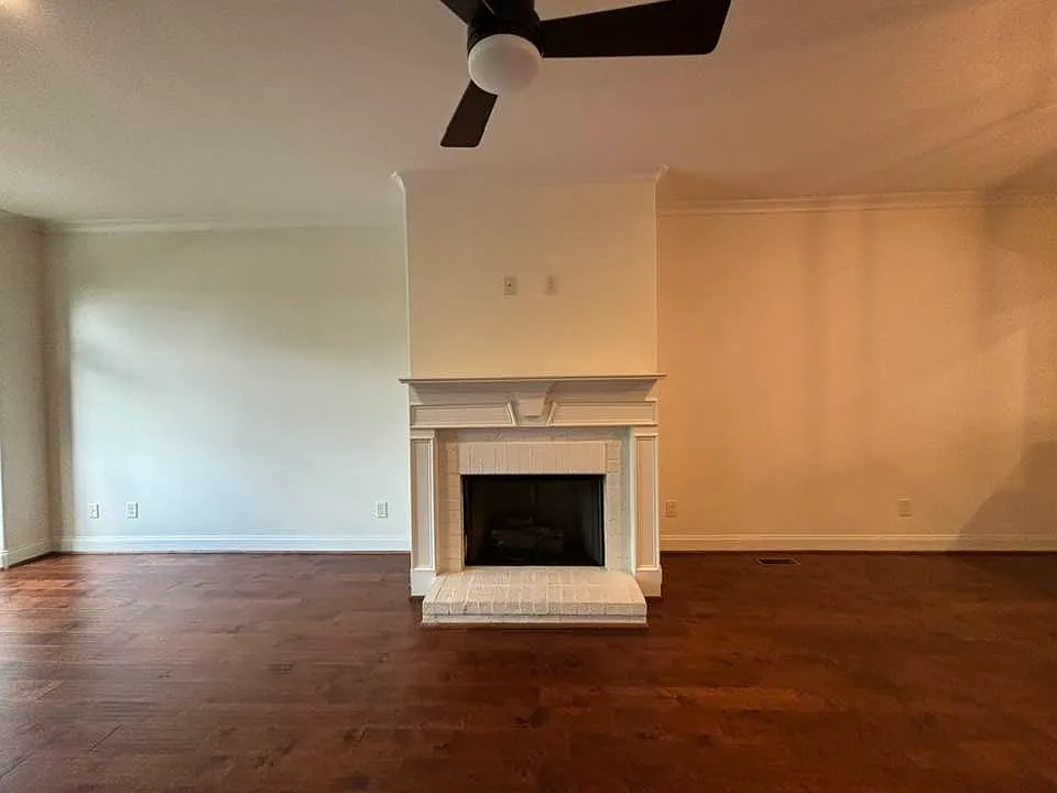 954 Lennox Blvd - Lot 2 Bldg 1 — Photo 4