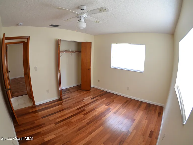 300 Darrow Ave — Photo 22