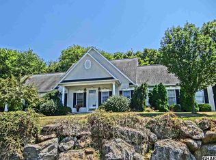 119 E Countryside Dr, Boiling Springs, PA 17007