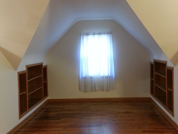 2nd image of 4797 Summer Ln