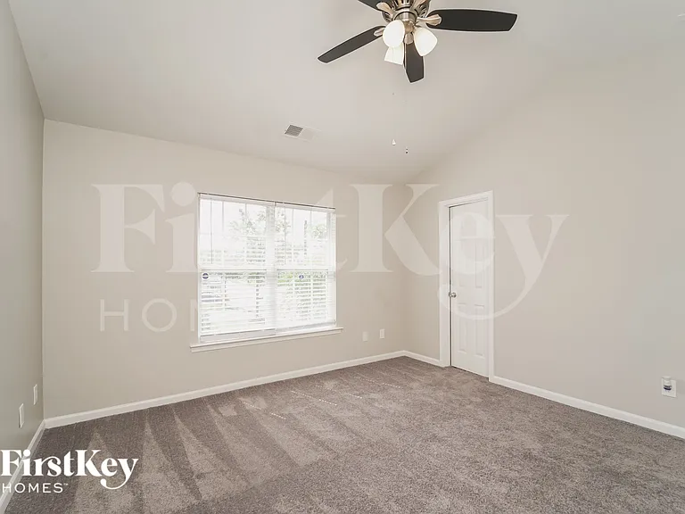6804 Jamison Ln — Photo 12