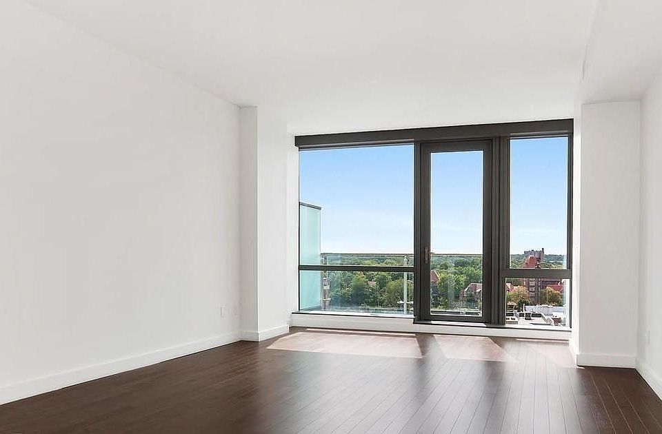 1st image of 10820 71st Ave APT 10E