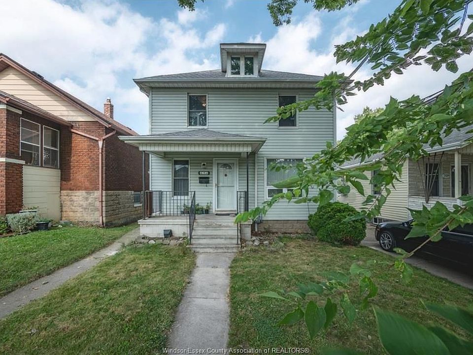 1st image of 696 McKay Ave
