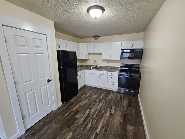 828 Gould St APT 1, La Crosse, WI 54603