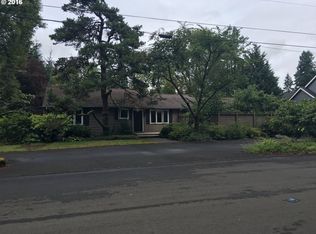 1255 Chandler Rd, Lake Oswego, OR 97034