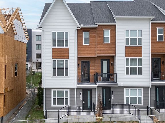 2nd image of 516 Proximity Cir