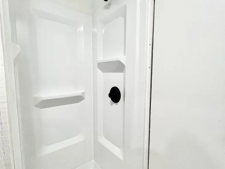 168 India St #6 — Photo 8
