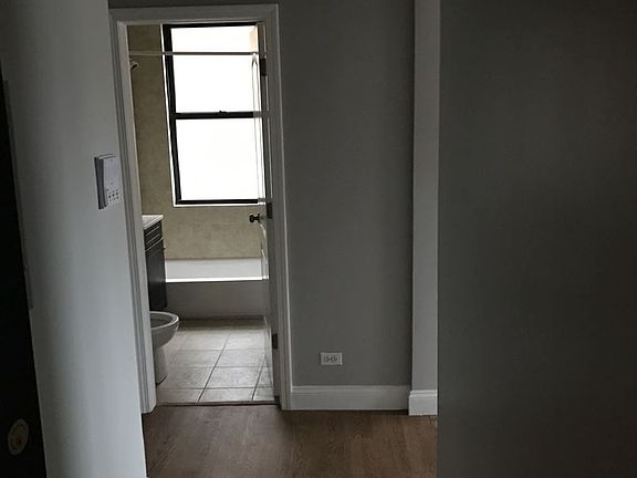 4th image of 6916 S Clyde Ave APT 305