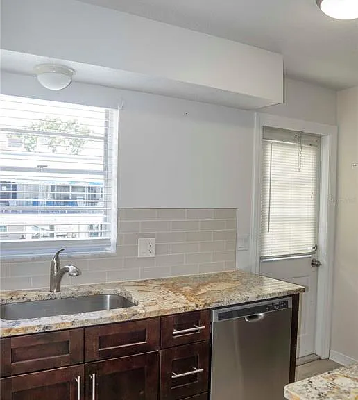 6940 Sunset Dr S #2D — Photo 8