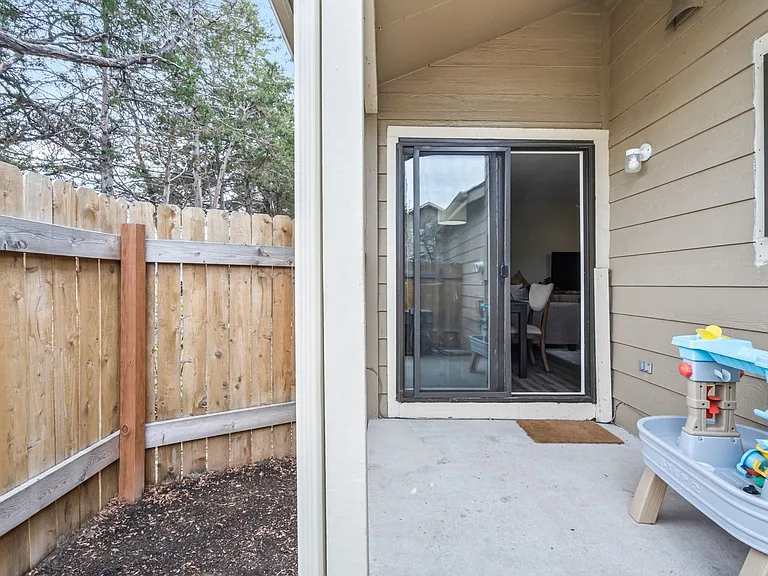 1080 S Yampa St — Photo 12