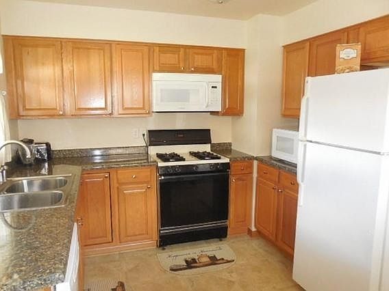 4th image of N64W24398 Ivy Ave