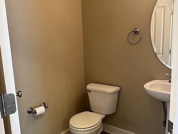 3rd image of 9720 186th St E