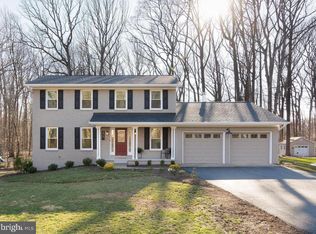 5816 Fitzhugh St, Burke, VA 22015