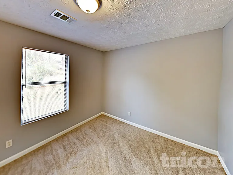 3341 Goldenchain Dr — Photo 23