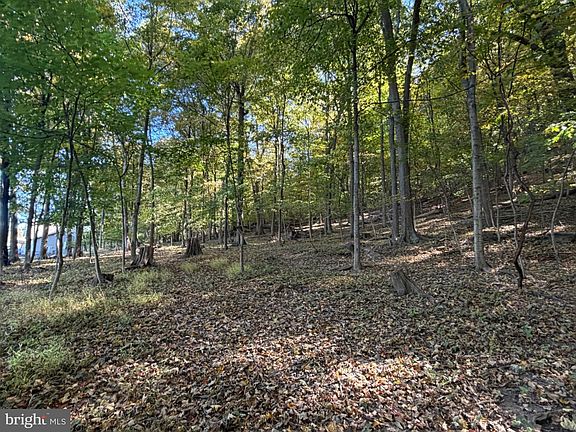 4th image of 2 Reservoir Ln