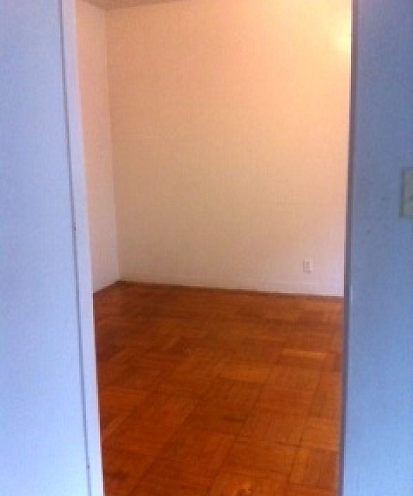 2nd image of 642 W 172nd St APT 34