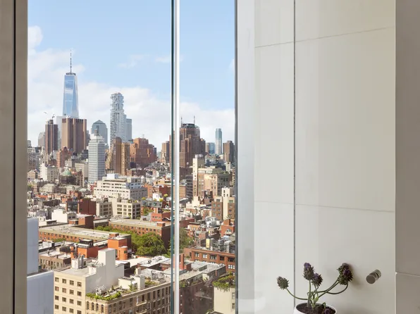 215 Chrystie Street image 13 of 17