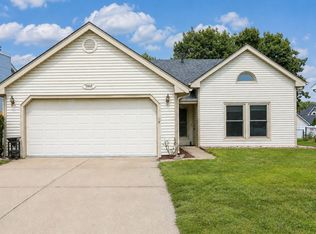 5945 Village Cir, Johnston, IA 50131