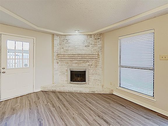 4th image of 1333 Maplewood Dr