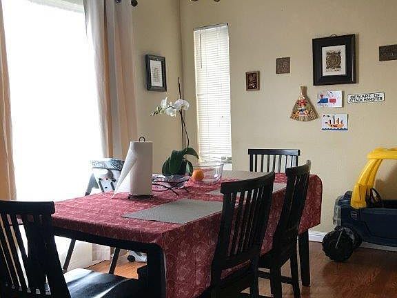 4th image of 320 N Civic Dr APT 401