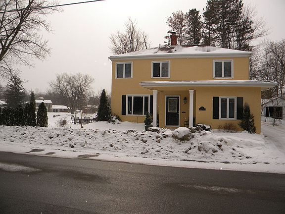 2nd image of 20 Lockport Ave