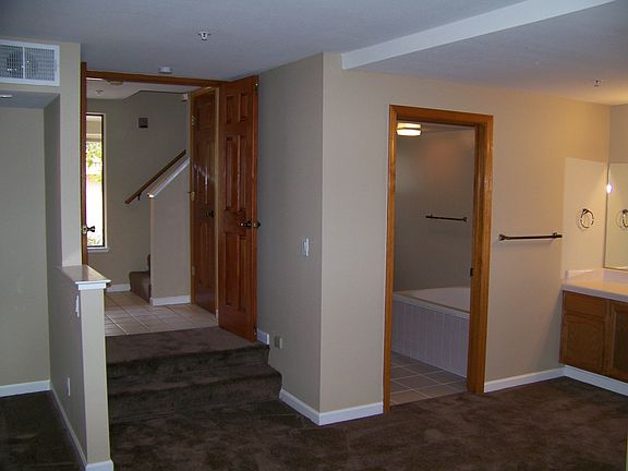 3rd image of 1755 Esperanza Ct