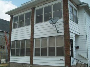 222 7th Ave N, Clinton, IA 52732
