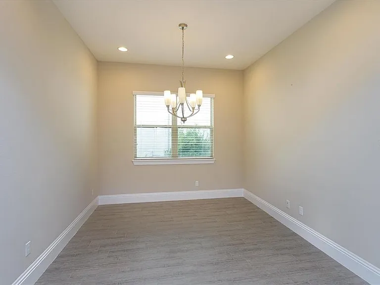 6354 Swanson St — Photo 4