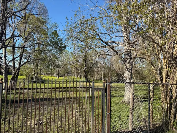 2527 Lone Oak Rd, Houston, TX 77093